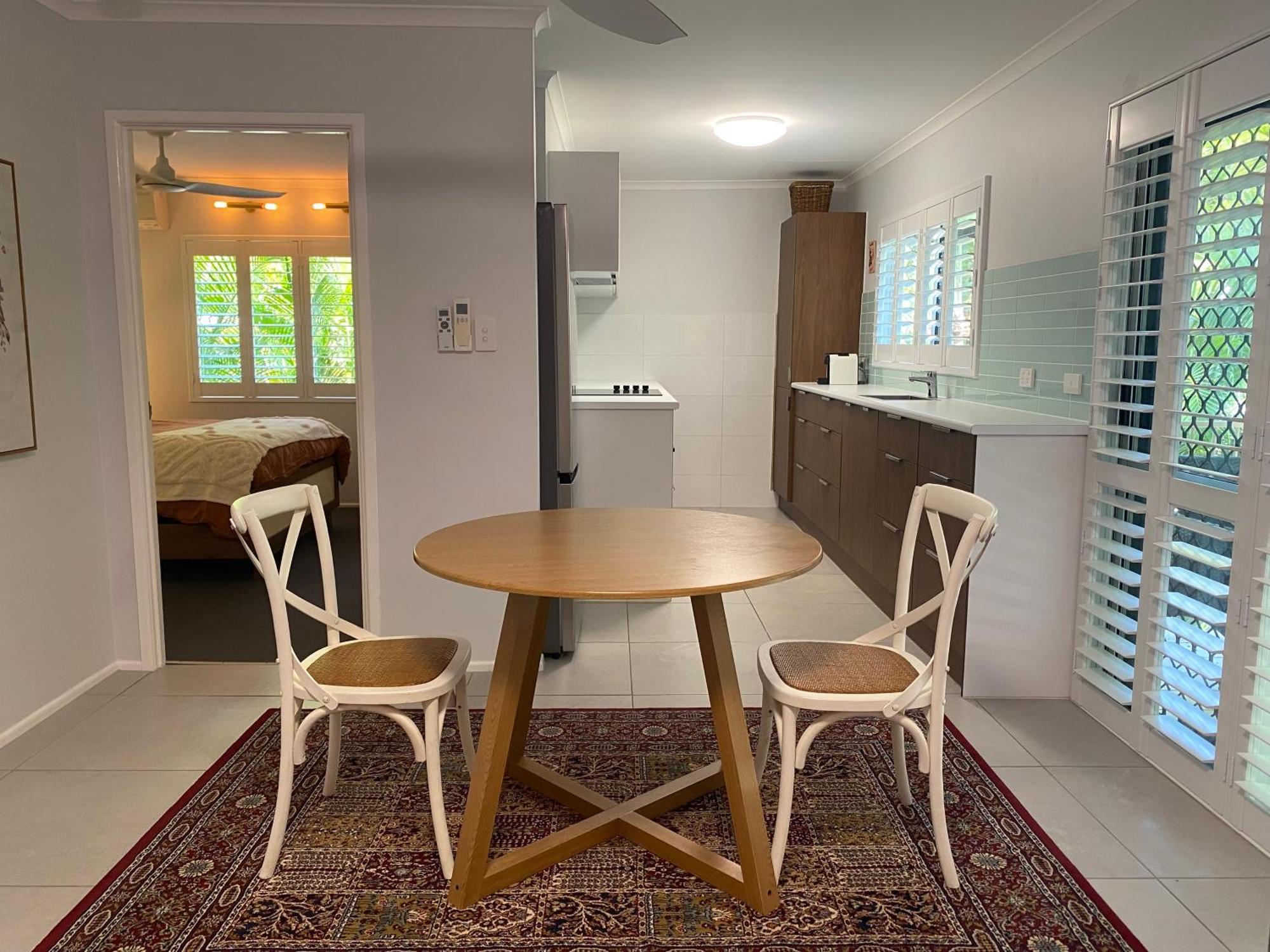 Lychee Tree Holiday Apartments Port Douglas Zimmer foto